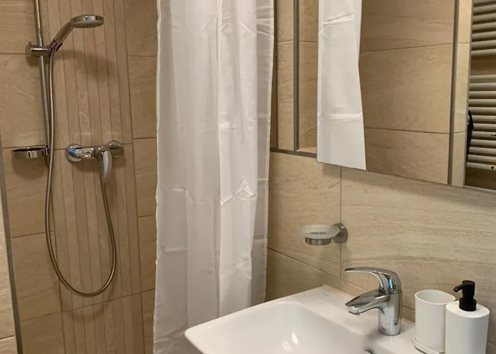 Oneflats Near Wasen, Mahle, Daimler, Bosch Stuttgart